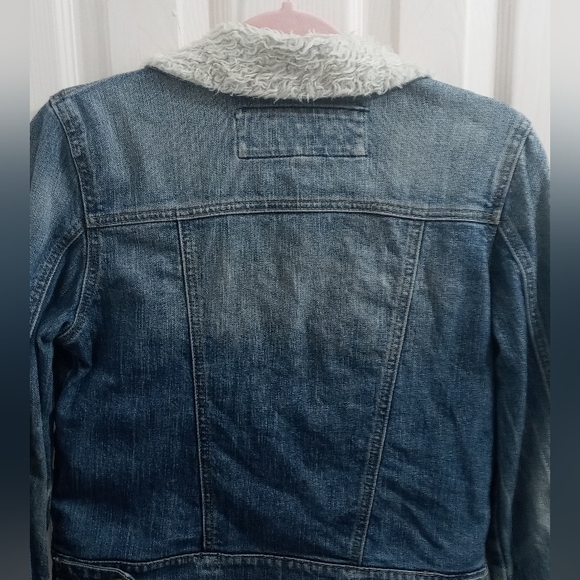 12345678 Fur Trim Cropped Jean Jacket Size Medium - Picture 8 of 8